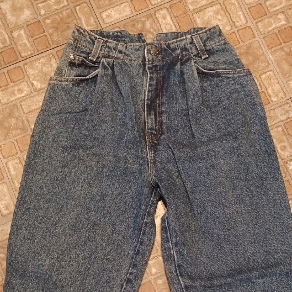 Vintage High-Waisted Blue Jeans Levi's 900 Series Retro